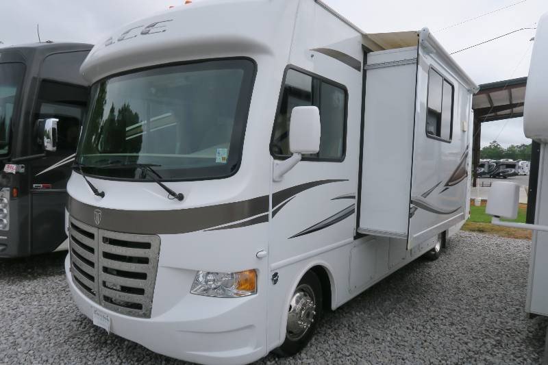 USED 2012 THOR ACE 29.1 Overview Berryland Campers