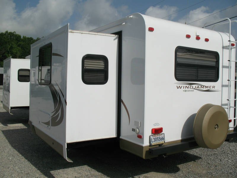 USED 2011 FOREST RIVER WINDJAMMER 3065W Overview Berryland Campers