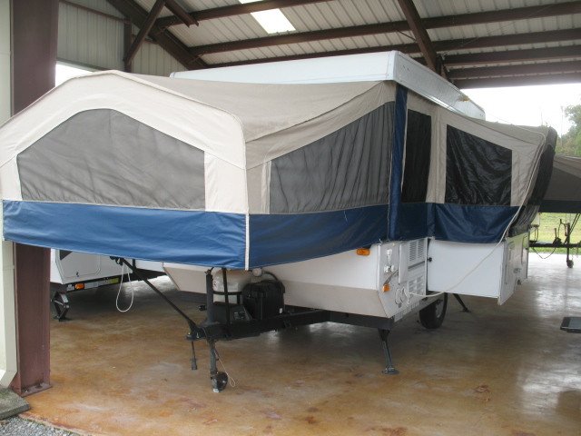 USED 2009 FOREST RIVER FLAGSTAFF 228D - Overview | Berryland Campers