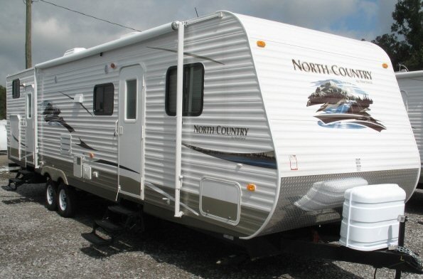 NEW 2009 HEARTLAND NORTH COUNTRY 32BHD - Overview | Berryland Campers