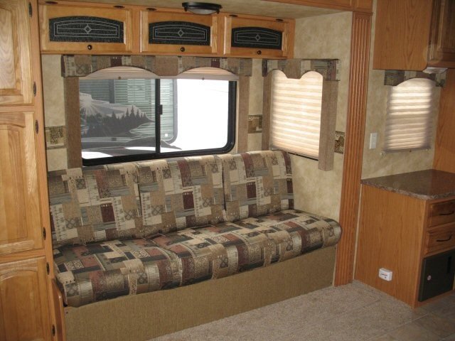 NEW 2009 HEARTLAND NORTH COUNTRY 24RKS - Overview | Berryland Campers