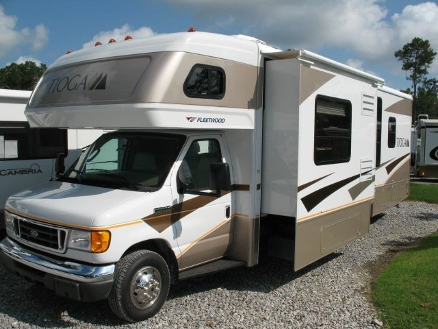 NEW 2008 FLEETWOOD TIOGA 31M - Overview | Berryland Campers