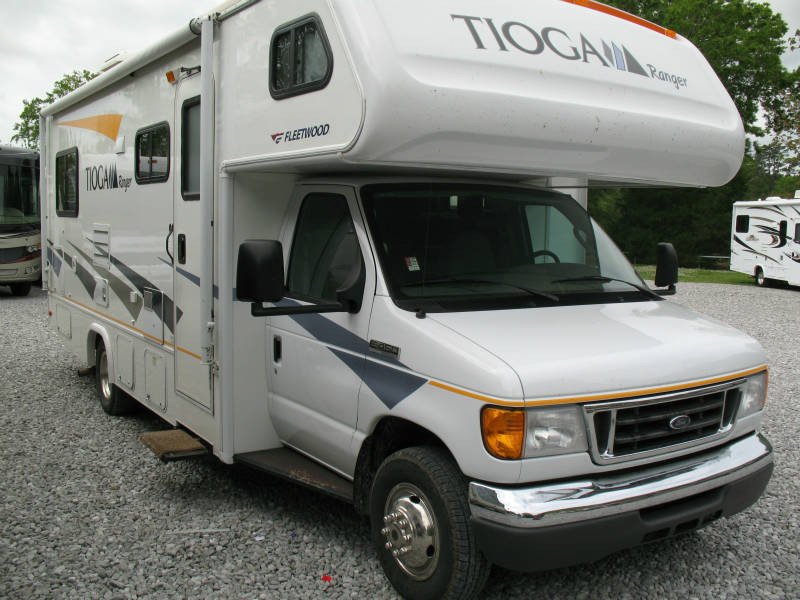 USED 2008 FLEETWOOD TIOGA 25G Overview Berryland Campers