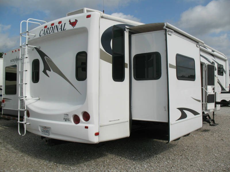 USED 2008 FOREST RIVER CARDINAL 35RLT - Overview | Berryland Campers