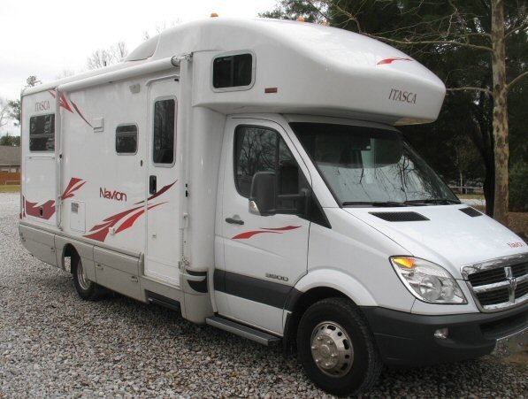 USED 2008 ITASCA BY WINNEBAGO NAVION 24J - Overview | Berryland Campers