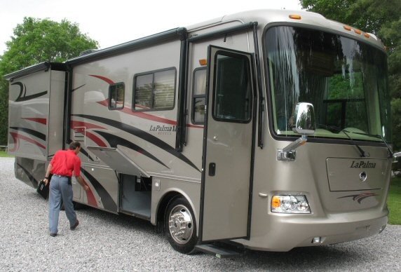 USED 2008 MONACO LA PALMA 34SBD - Overview | Berryland Campers