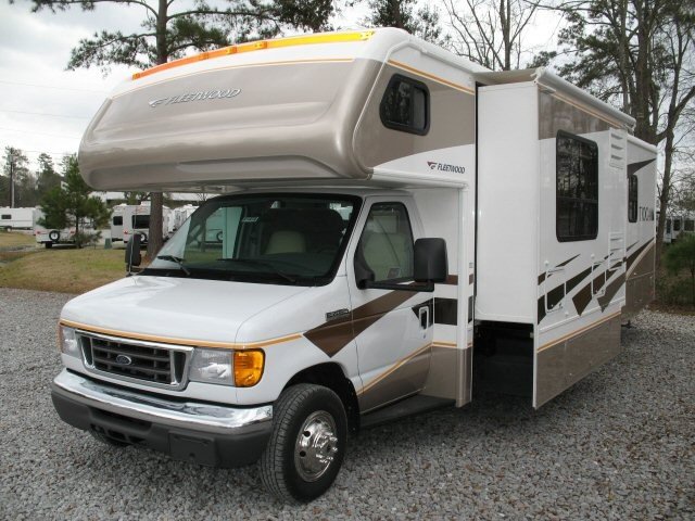 NEW 2007 FLEETWOOD TIOGA 31M - Overview | Berryland Campers