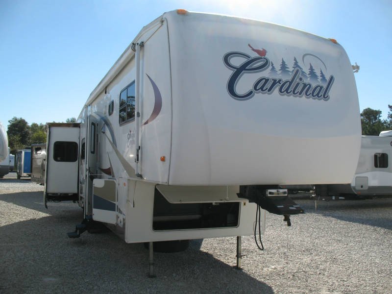 2006 Cardinal By Forest River
