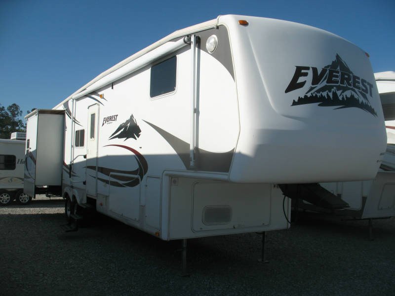 USED 2006 KEYSTONE EVEREST 362QEV - Overview | Berryland Campers