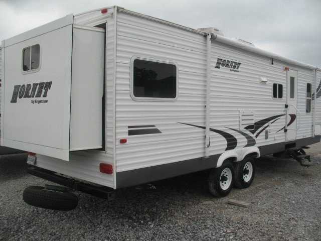 USED 2006 KEYSTONE HORNET 28BHDS - Overview | Berryland Campers