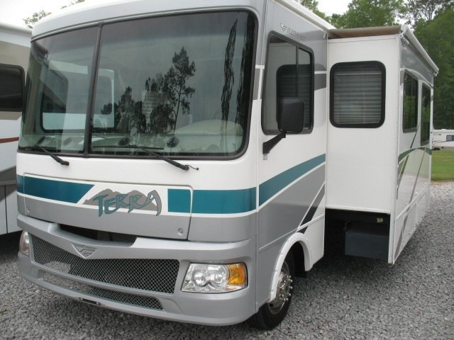 Used 2006 Fleetwood Terra 32s Overview Berryland Campers