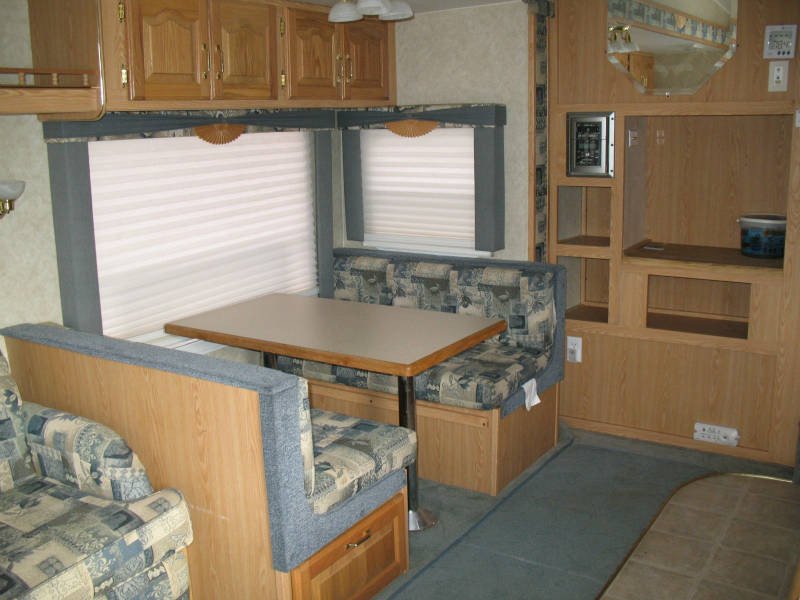 USED 2005 FOREST RIVER WILDCAT 27RL - Overview | Berryland Campers