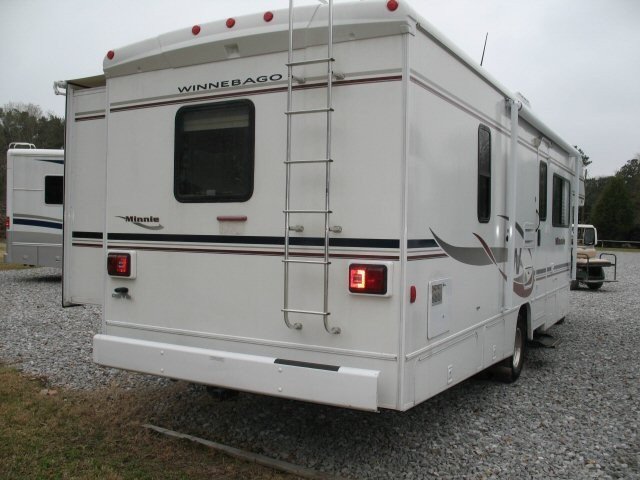 USED 2005 WINNEBAGO MINI WINNIE MINNI - Overview | Berryland Campers