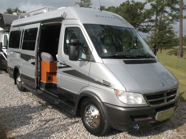 USED 2005 THOR INTERSTATE AIRSTREAM - Overview | Berryland Campers