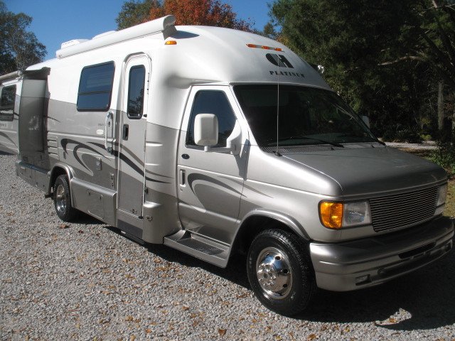 USED 2005 COACH HOUSE PLATINUM 272XLFS - Overview | Berryland Campers