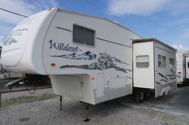 USED 2004 FOREST RIVER WILDCAT 28RK Overview Berryland Campers