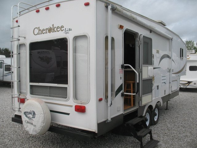 2004 cherokee travel trailer