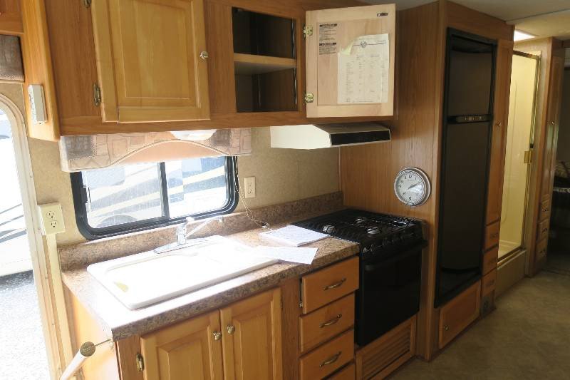 USED 2004 TIFFIN ALLEGRO 32BA - Overview | Berryland Campers