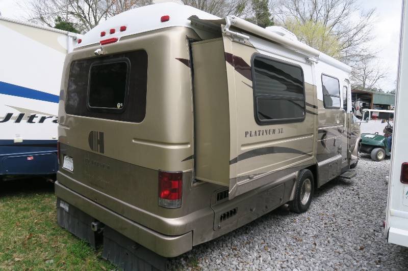 USED 2004 COACH HOUSE PLATINUM 272XL Overview Berryland Campers