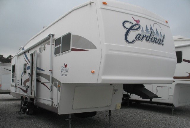 USED 2003 FOREST RIVER CARDINAL 33 - Overview | Berryland Campers