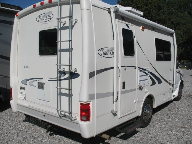 USED 2003 R-VISION TRAIL-LITE 225 - Overview | Berryland Campers