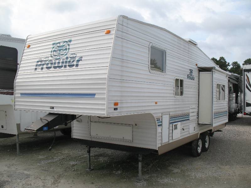 USED 2003 FLEETWOOD PROWLER 275A - Overview | Berryland Campers