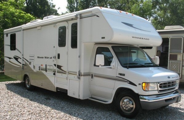 USED 2003 WINNEBAGO MINI WINNIE 31C - Overview | Berryland Campers