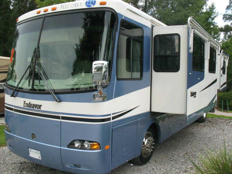 USED 2003 HOLIDAY RAMBLER ENDEAVOR 38PBD - Overview | Berryland Campers