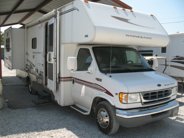 USED 2002 WINNEBAGO MINI WINNIE 28 - Overview | Berryland Campers