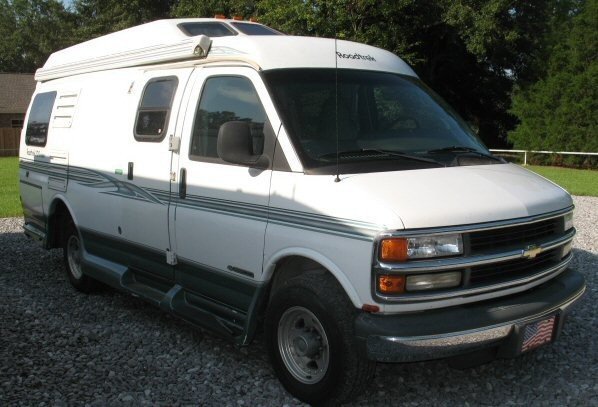 USED 2002 ROADTREK ROADTREK 200 - Overview | Berryland Campers