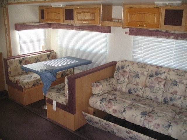 USED 2001 FOREST RIVER WILDCAT 27RK - Overview | Berryland Campers