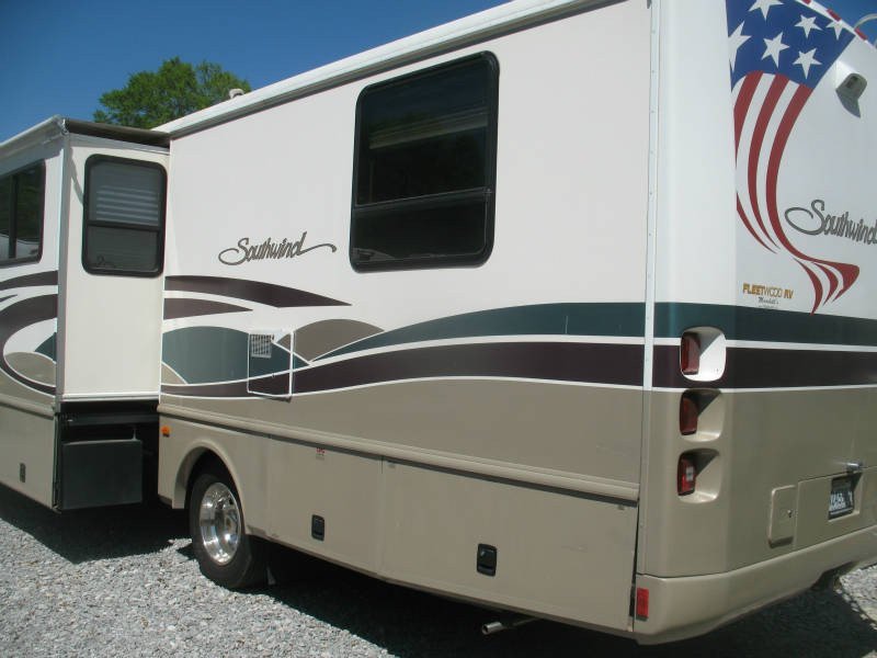 USED 2001 FLEETWOOD SOUTHWIND 32V - Overview | Berryland Campers