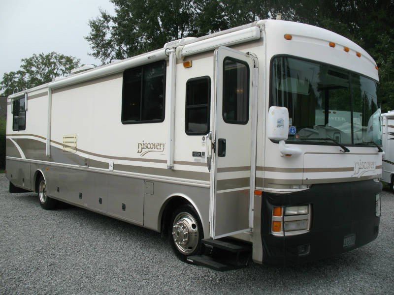 USED 1999 FLEETWOOD DISCOVERY 36T - Overview | Berryland Campers 1999 Fleetwood Discovery 36t For Sale