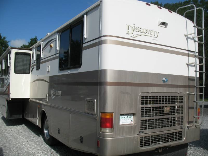 USED 1999 FLEETWOOD DISCOVERY 37V Overview Berryland Campers