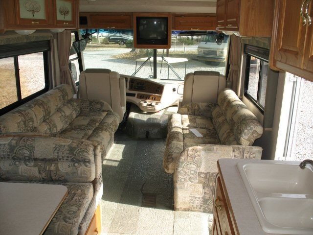 USED 1999 COACHMEN CATALINA 322QB - Overview | Berryland Campers