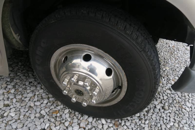 1999 Coachmen Santara Class C Motorhome | Review Home Co