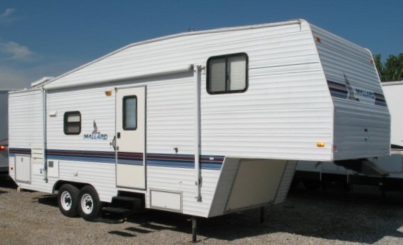 USED 1998 FLEETWOOD MALLARD 285A - Overview | Berryland Campers