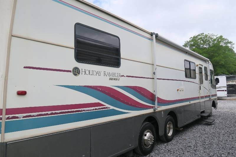 USED 1995 HOLIDAY RAMBLER ENDEAVOR 37 - Overview | Berryland Campers