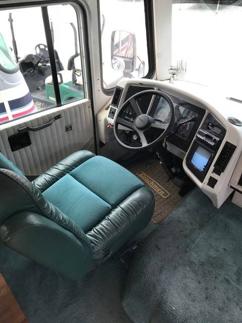 Used 1995 Coachmen Santara 320 Overview Berryland Campers