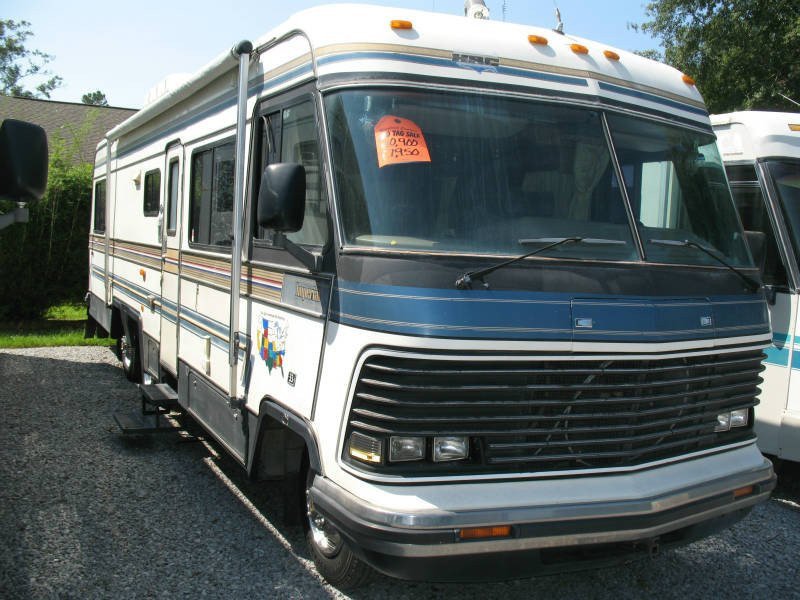 USED 1988 HOLIDAY RAMBLER IMPERIAL 33 - Overview | Berryland Campers