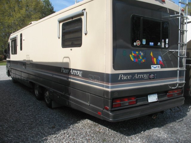 USED 1988 FLEETWOOD PACE ARROW 37J - Overview | Berryland Campers 1988 Fleetwood Pace Arrow For Sale