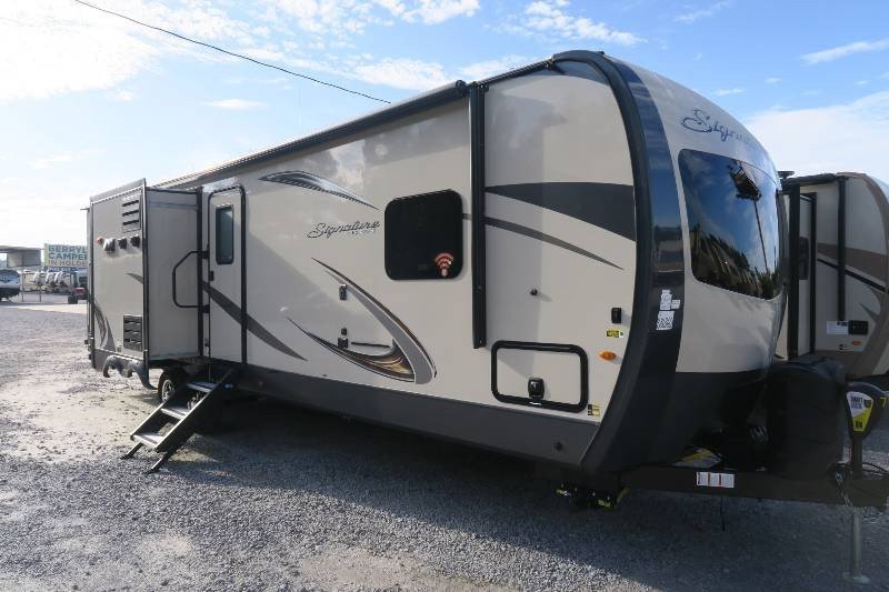 NEW 2019 ROCKWOOD SIGNATURE ULTRA LITE 8327SS - Overview