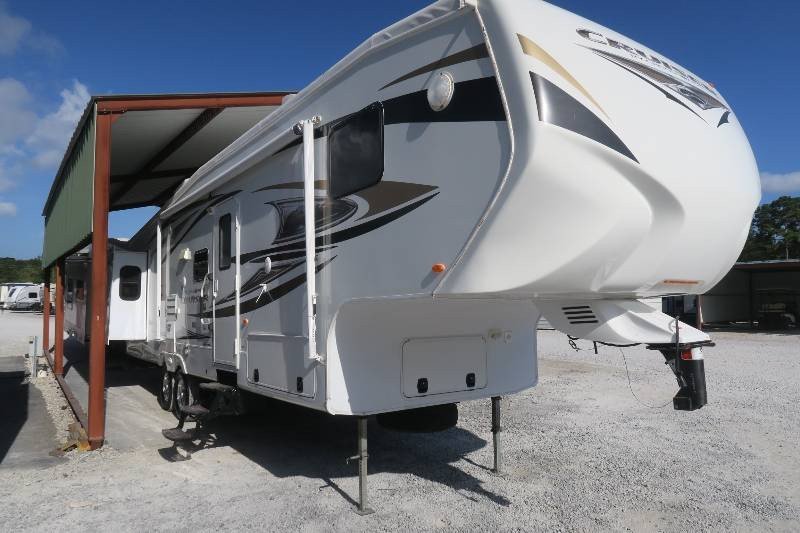 USED 2011 CROSSROADS CRUISER 31QB - Overview | Berryland Campers
