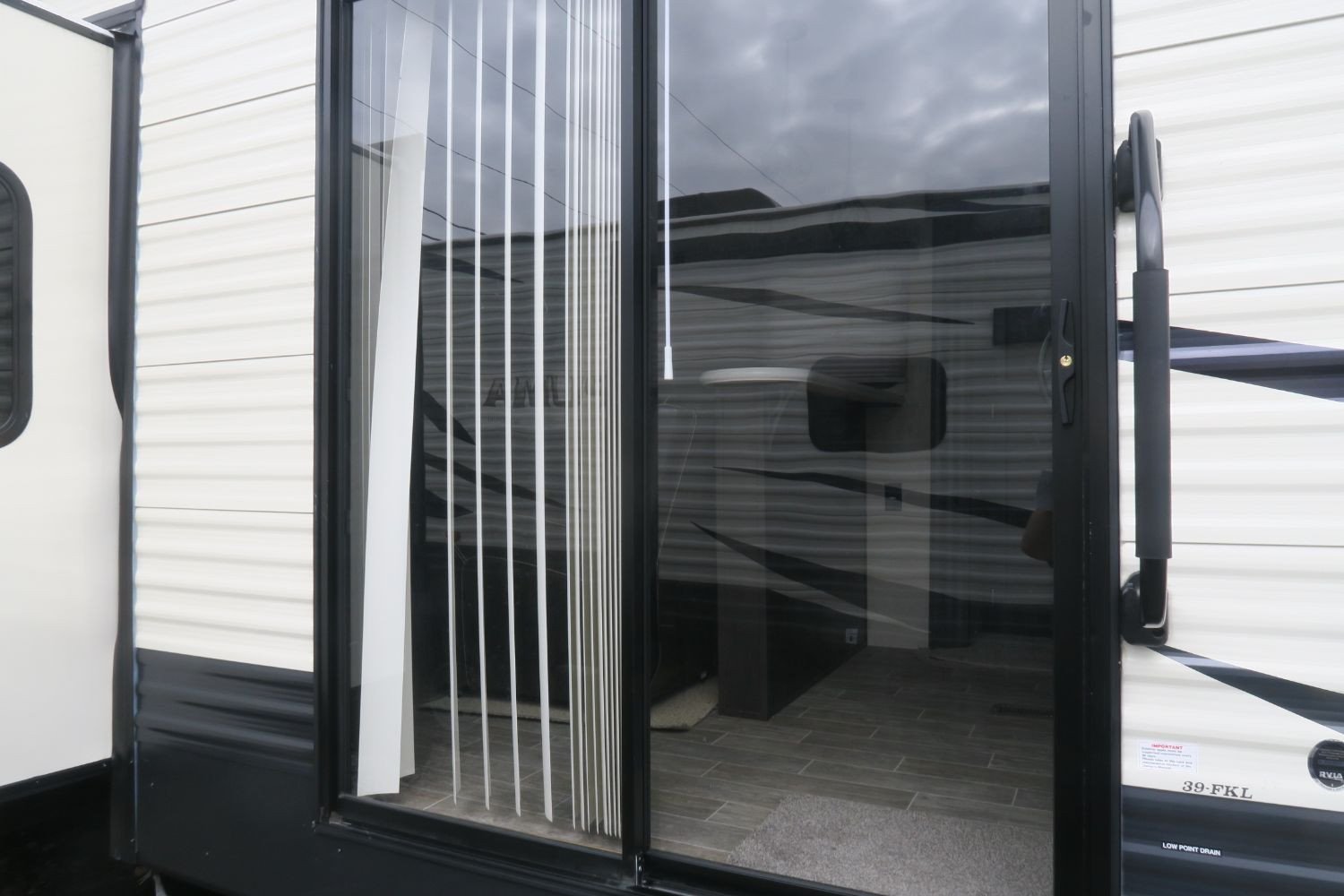 NEW 2019 PUMA DESTINATION 39FKL - Overview | Berryland Campers