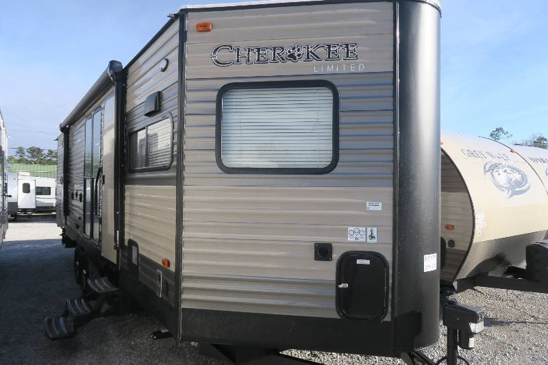 NEW 2017 FOREST RIVER CHEROKEE 274VFK - Overview | Berryland Campers