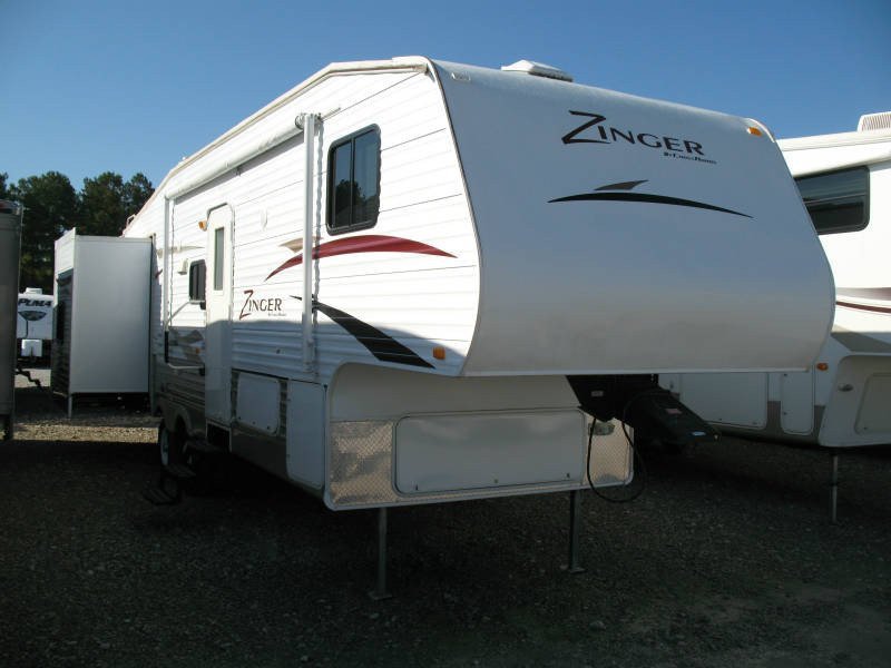 USED 2011 CROSSROADS RV ZINGER 29BS - Overview | Berryland Campers