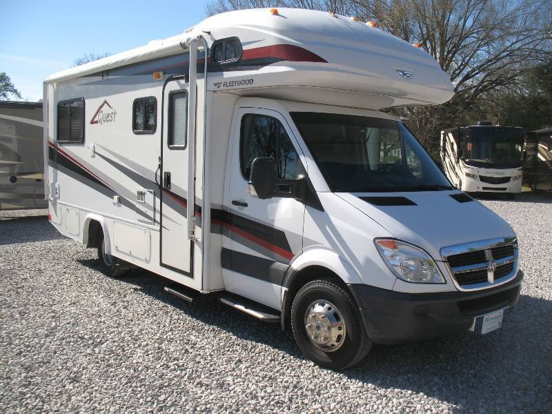 USED 2010 FLEETWOOD QUEST 24L Overview Berryland Campers