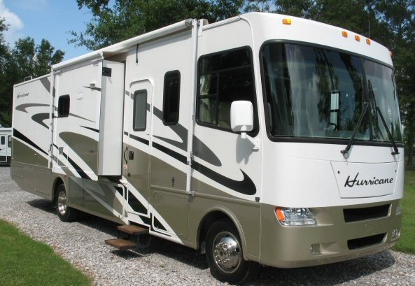 USED 2006 FOUR WINDS HURRICANE 34N - Overview | Berryland Campers