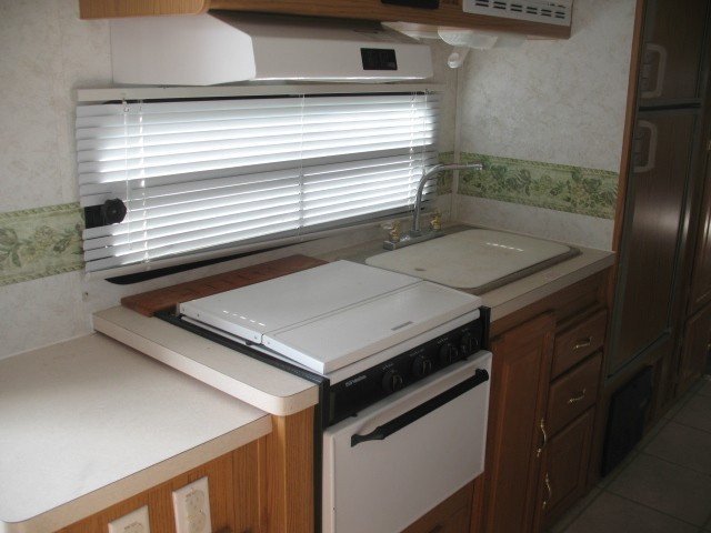 USED 2003 FOREST RIVER FLAGSTAFF 26DS - Overview | Berryland Campers