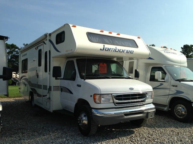 USED 2000 FLEETWOOD JAMBOREE 24D Overview Berryland Campers